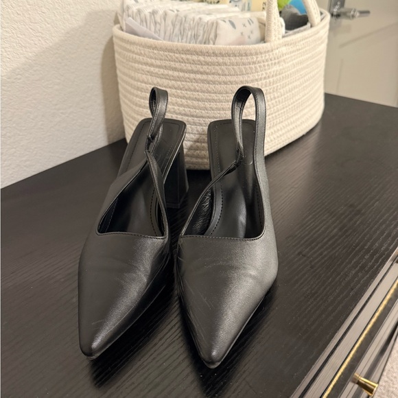 Shoes - Elegant Black Women's Slingback Heels
